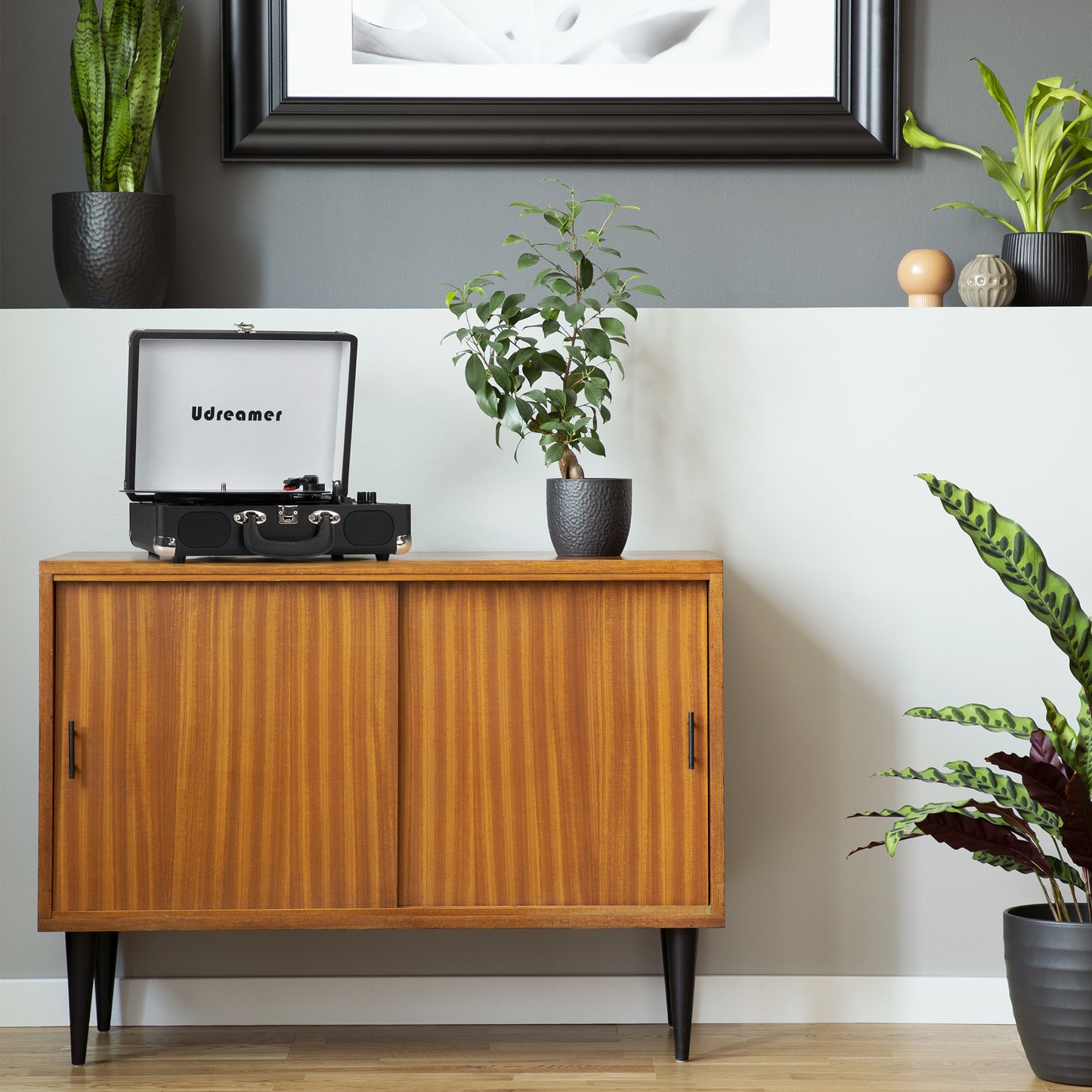 Udreamer Vinyl Record Player Turntable with Bluetooth,3-Speed Portable Vintage Audio Turntables,Black